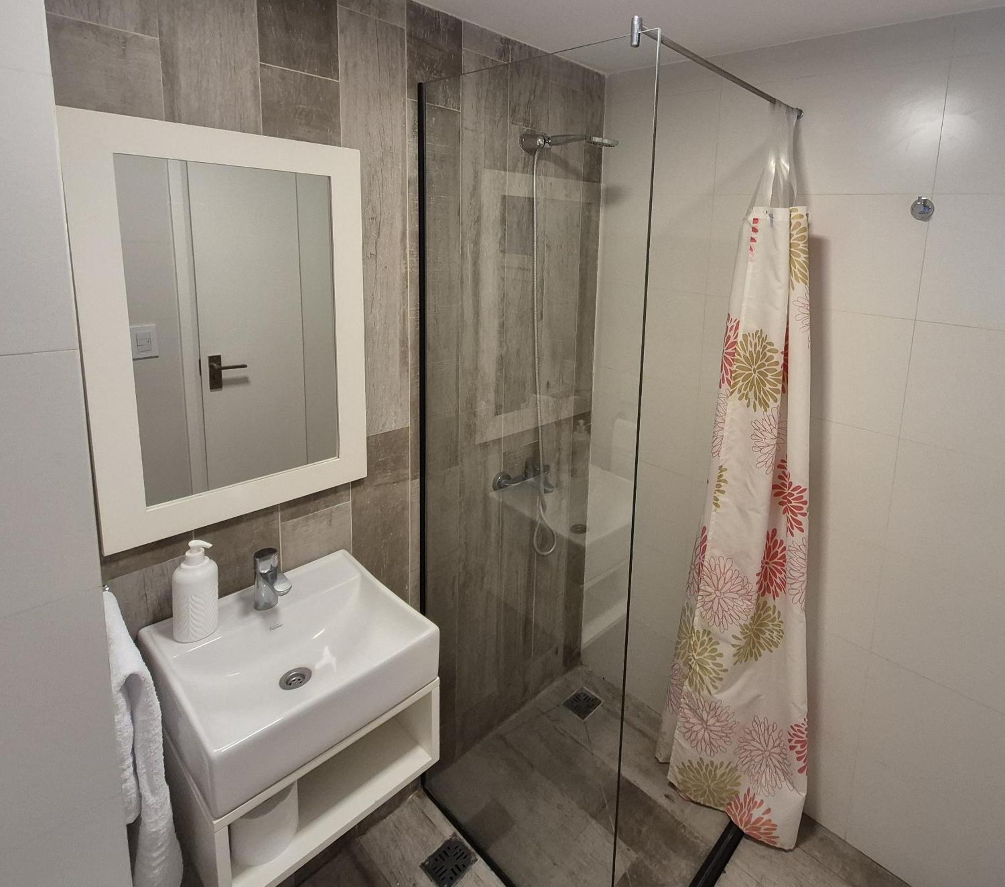 2 Amb Balcon Y Parrilla En Mogotes Frente Al Aca Apartamento